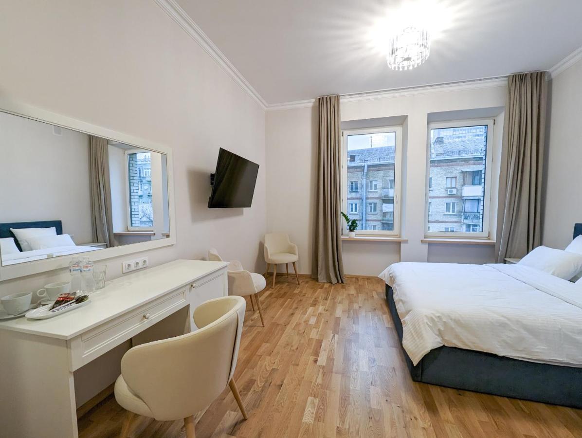Kyiv Honchara Hotel Esterno foto