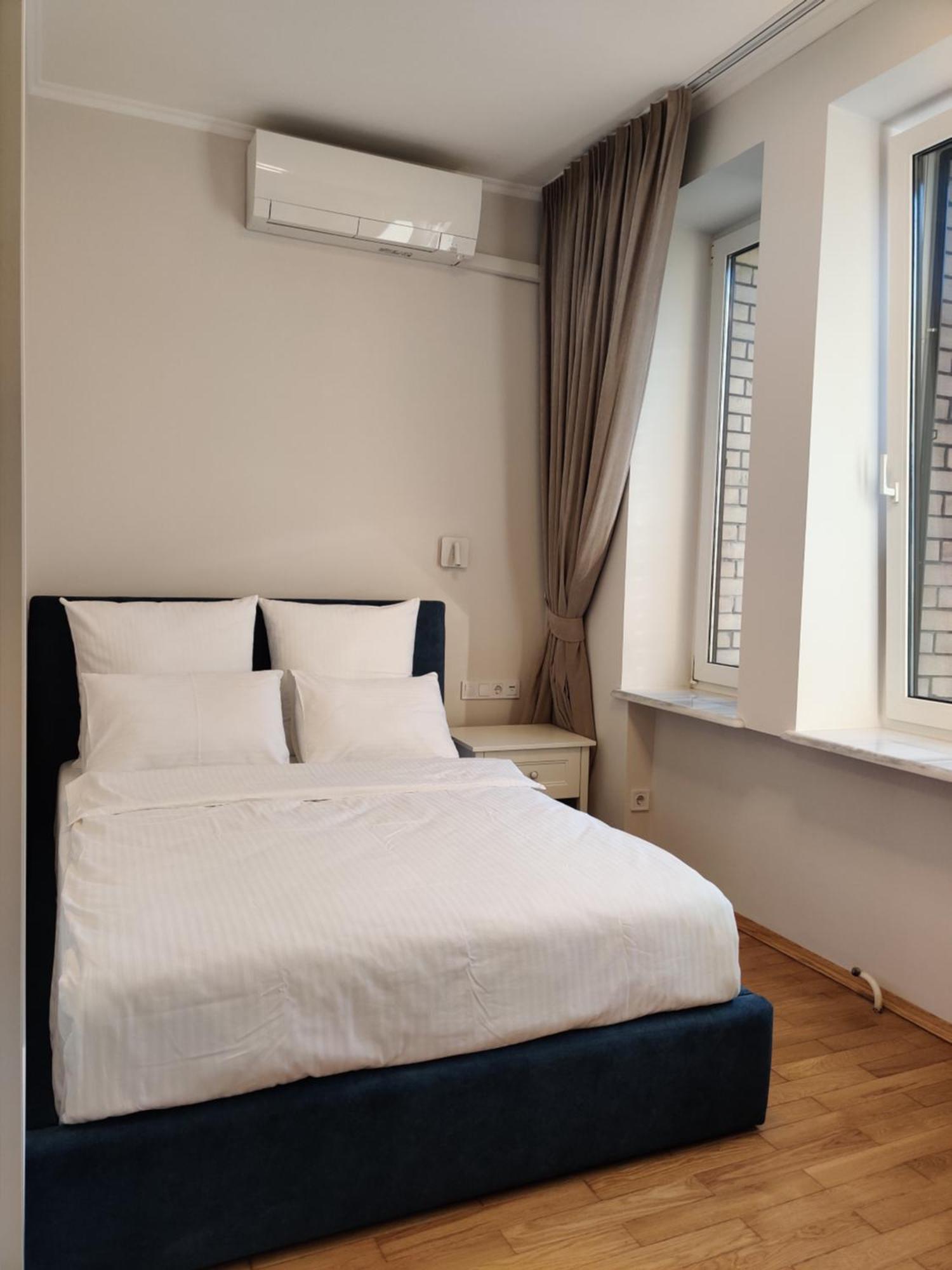 Kyiv Honchara Hotel Esterno foto